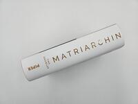 Außenansicht des Buches „Matriarchin“