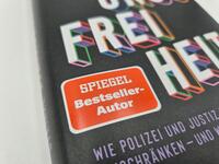 Außenansicht des Buches „Meinungsfreiheit“