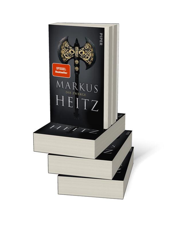 Bücherstapel des Buches „Die Zwerge“