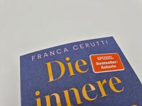 Außenansicht des Buches „Die innere Oma“