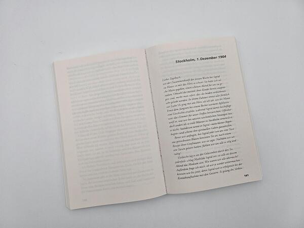 Außenansicht des Buches „Hilma“