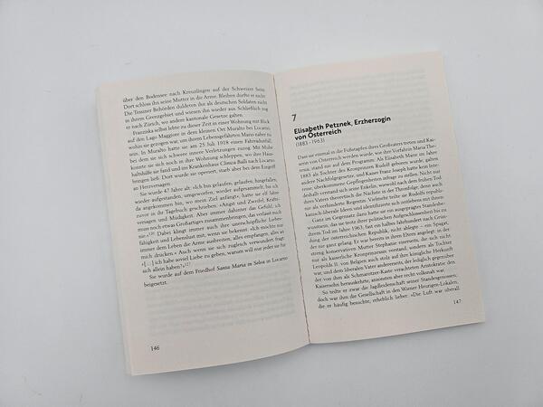 Außenansicht des Buches „Die Skandalösen“