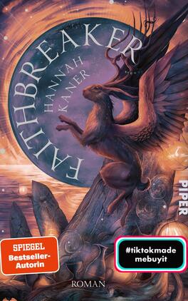 Faithbreaker Das Buchcover zeigt einen majestätischen schwarzen Hirsch mit gekrümmten Geweihen, umgeben von einem mystischen Wald aus kräftigen Grüntönen und zarten Blattstrukturen. Im Hintergrund leuchtet ein großer, gelber Mond, der eine geheimnisvolle Atmosphäre erzeugt. Der Titel „Faithbreaker“ ist in großen, geschwungene Buchstaben oben platziert, darunter steht der Name der Autorin „Hannah Kaner“. Im unteren Bereich befindet sich ein roter Kreis mit der Aufschrift „VORLÄUFIGES COVER“ sowie das Hashtag „#tiktokmade_mebuyit“.