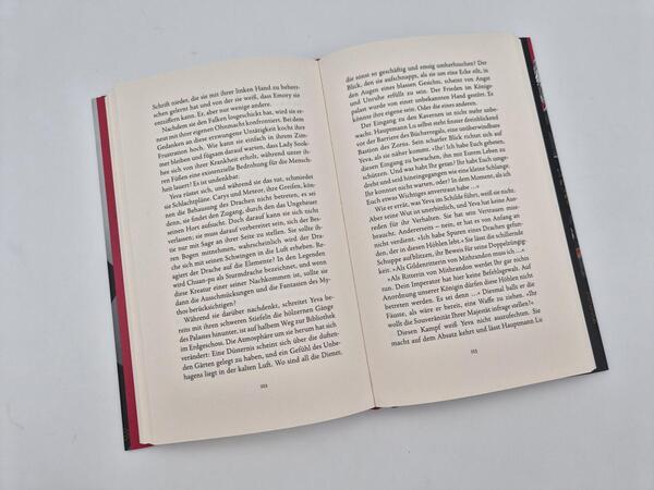 Außenansicht des Buches „Die letzte Tochter der Drachen“