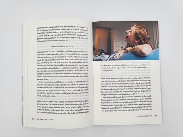 Innenansicht des Buches „Die Friedliche Geburt“