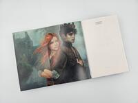 Außenansicht des Buches „Her Dark Power“