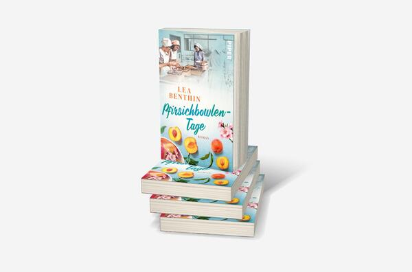 Bücherstapel des Buches „Pfirsichbowlen-Tage“