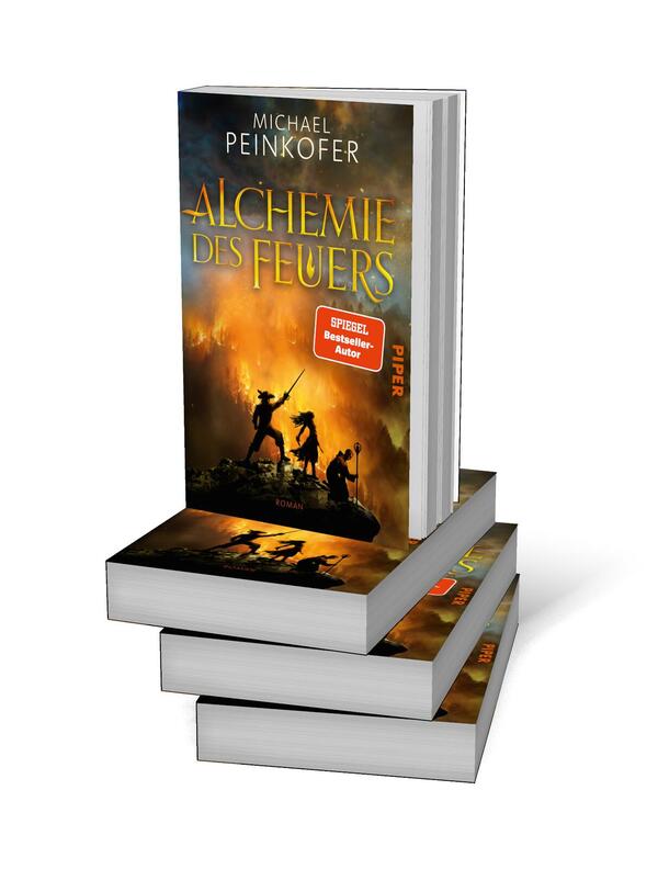 Bücherstapel des Buches „Alchemie des Feuers“