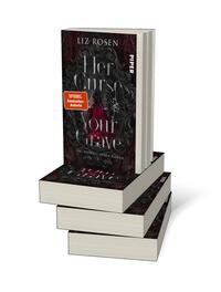 Bücherstapel des Buches „Her Curse, your Grave – Sag niemals ihren Namen  “