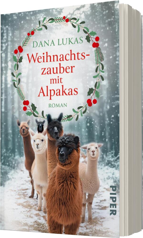 Das Buchcover zeigt eine winterliche Landschaft mit sanft fallendem Schnee. Fünf Alpakas, in verschiedenen Farben – von braun über weiß bis schwarz – stehen im Vordergrund und blicken freundlich in die Kamera. Umrahmt von einem kranzförmigen Design aus grünen Blättern und roten Beeren, steht in der Mitte der Titel „Weihnachtszauber mit Alpakas“ in lebhaftem Rot. Darüber prangt der Name der Autorin, Dana Lukas. Der allgemeine Eindruck ist warm und einladend, mit einer festlichen Atmosphäre.
