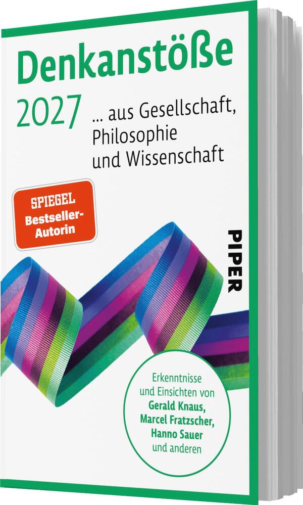 Das Buchcover zeigt den Titel „Denkanstöße 2027“ in einer auffälligen, bunten Schrift auf einem weißen Hintergrund. Unter dem Titel steht der Zusatz „… aus Gesellschaft, Philosophie und Wissenschaft“. In der oberen linken Ecke befindet sich ein rotes Rechteck mit der Aufschrift „SPIEGEL Bestseller-Autorin“. Am unteren Rand sind die Namen „Gerald Knaus, Marcel Fratzscher, Hanno Sauer und anderen“ in kleinerer Schrift abgedruckt. Das Cover vermittelt eine moderne und anregende Atmosphäre.