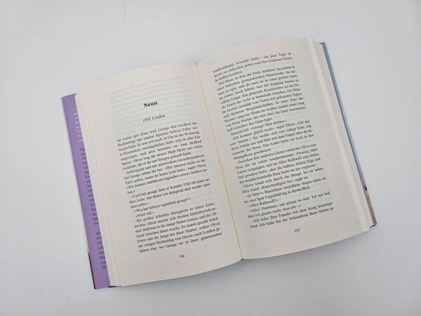 Außenansicht des Buches „Die andere Tochter“