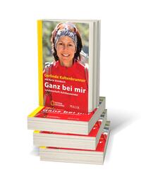 Bücherstapel des Buches „Ganz bei mir“