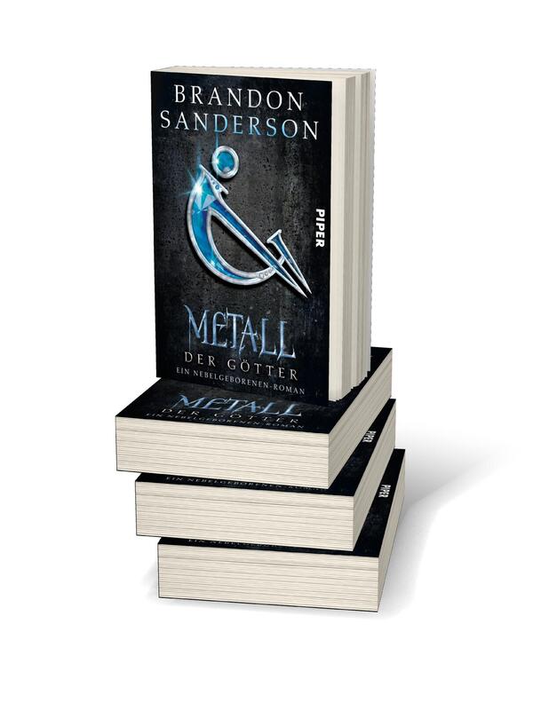 Bücherstapel des Buches „Metall der Götter“