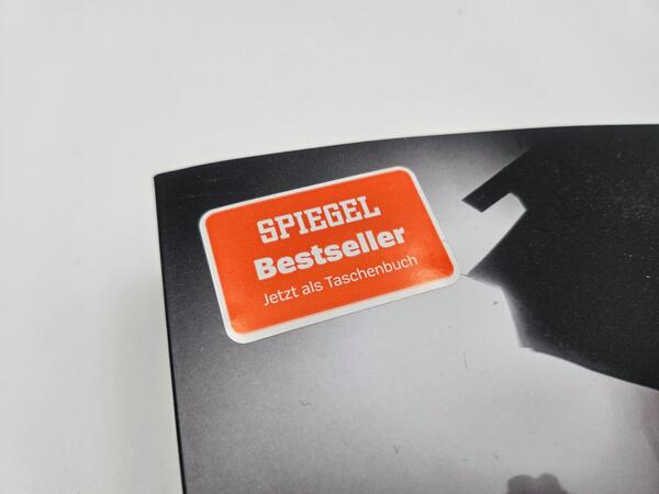 Außenansicht des Buches „Rath“