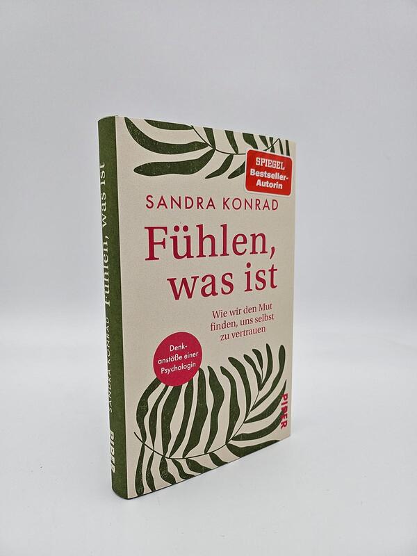 Außenansicht des Buches „Fühlen, was ist“