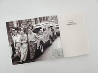 Außenansicht des Buches „First Overland. Als Erste im Land Rover 18.000 Meilen von London nach Singapur “