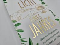 Außenansicht des Buches „Das Licht eines Jahres“