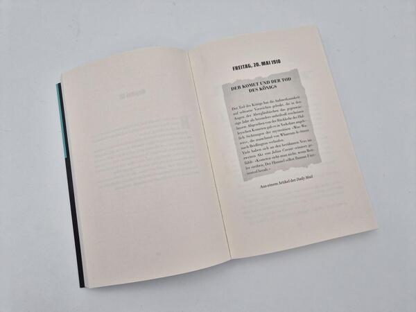 Außenansicht des Buches „Tee, Tod und die versiegelte Tür“