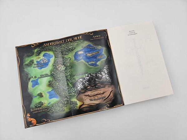 Außenansicht des Buches „Crimson Sky – Die Seelenjägerin“