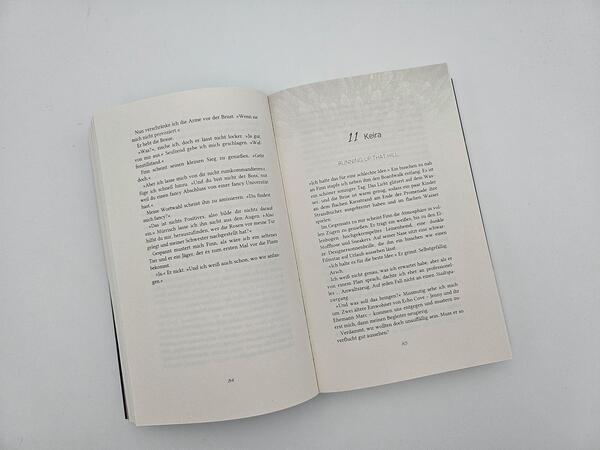 Außenansicht des Buches „Kodiak Echoes – Hide me“