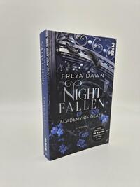 Außenansicht des Buches „Nightfallen – Academy of Death“