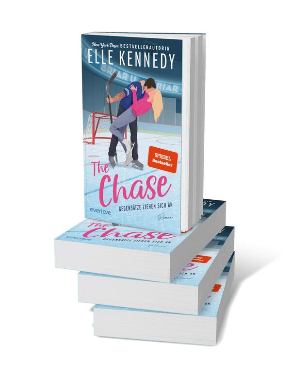 Bücherstapel des Buches „The Chase – Gegensätze ziehen sich an“