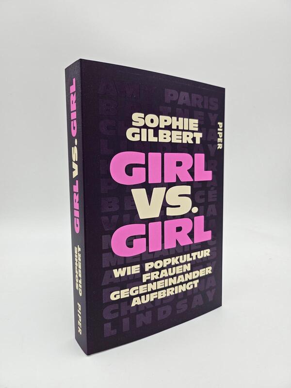 Außenansicht des Buches „Girl vs. Girl“