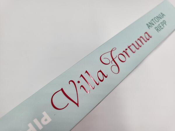 Innenansicht des Buches „Villa Fortuna“