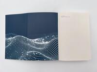 Innenansicht des Buches „Neopolis – Die Stadt aus Licht“