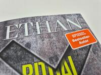 Außenansicht des Buches „Ritualblut“