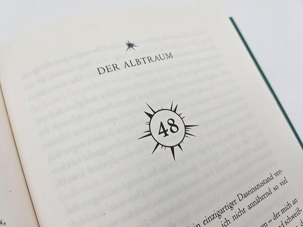 Innenansicht des Buches „Weit über der smaragdgrünen See“