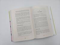 Außenansicht des Buches „Political Girl“