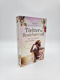Innenansicht des Buches „Töchter der Speicherstadt – Der Geschmack von Freiheit“