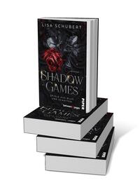 Bücherstapel des Buches „Shadow Games. Das Spiel um Blut und Schatten“