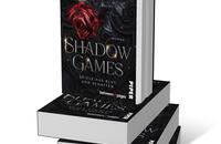 Bücherstapel des Buches „Shadow Games. Das Spiel um Blut und Schatten“