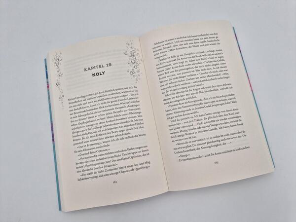 Außenansicht des Buches „Too deep to dive“