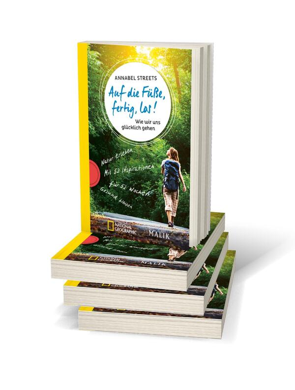 Bücherstapel des Buches „Auf die Füße, fertig, los!“