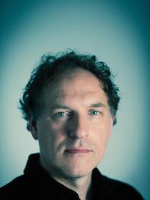Simon Scarrow