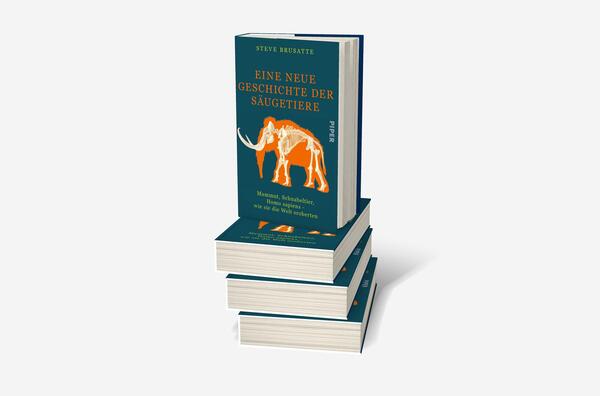 Bücherstapel des Buches „Eine neue Geschichte der Säugetiere“