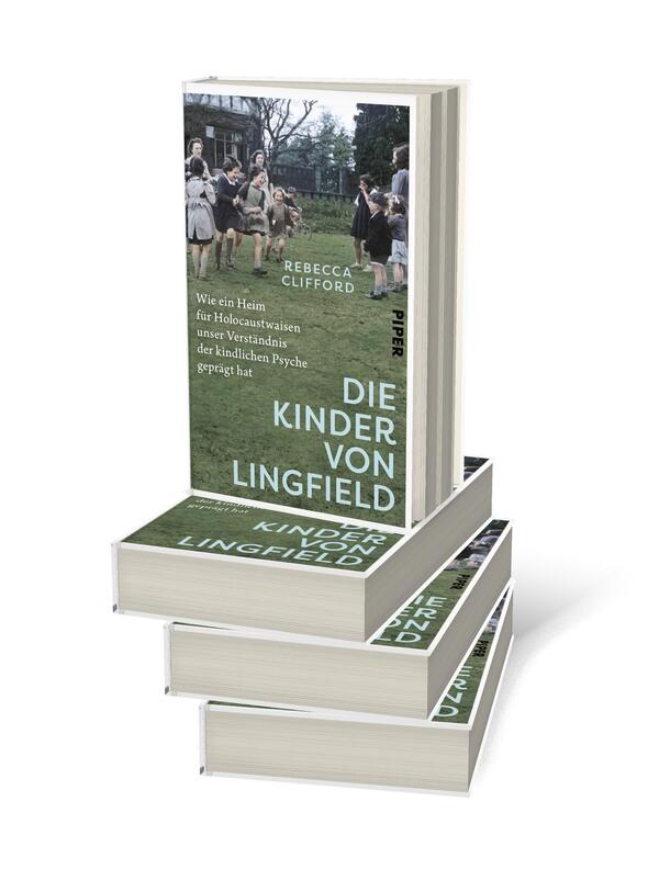 Bücherstapel des Buches „Die Kinder von Lingfield“