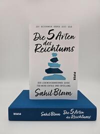 Außenansicht des Buches „Die 5 Arten des Reichtums“
