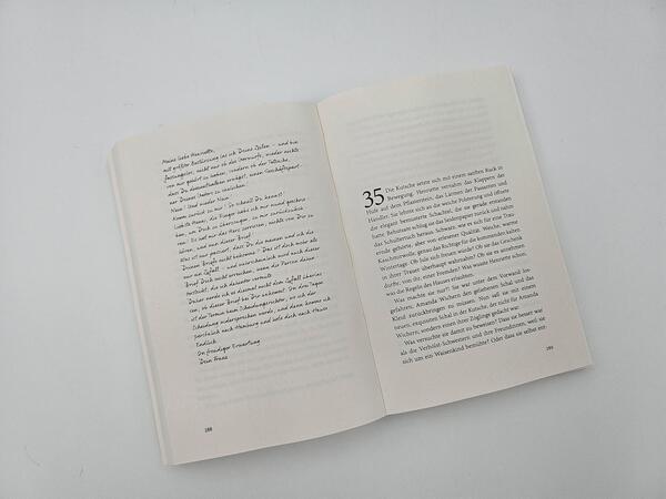 Außenansicht des Buches „Ein Haus voller Hoffnung“