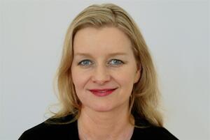 Julia Encke