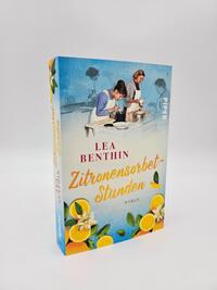 Innenansicht des Buches „Zitronensorbet-Stunden“