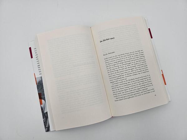 Innenansicht des Buches „Die Frauen der Familie Feuchtwanger“
