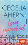 Das Buchcover zeigt einen pastellfarbenen Aquarellhintergrund in Blau- und Rosatönen mit goldenen Konfettipunkten. Die Stimmung ist verspielt-romantisch. Oben steht der Autorenname „Cecelia Ahern“ in großen dunkelblauen Großbuchstaben. Darunter der Titel „Love unlocked“ in geschwungener, pink-orangener Scriptschrift. Im Vordergrund ein schmiedeeisernes Geländer mit zahlreichen Vorhängeschlössern, ein goldenes herzförmiges Schloss hervorgehoben. Unten rechts ein oranger Aufkleber „SPIEGEL Bestseller-Autorin“.