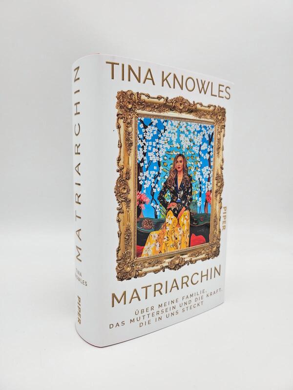 Außenansicht des Buches „Matriarchin“