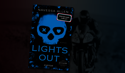 Cover von „Lights Out“ von Navessa Allen; unscharf im Hintergrund fährt ein Motorradfahrer auf einem Motorrad