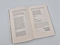 Außenansicht des Buches „Exposing Billionaires’ Row“